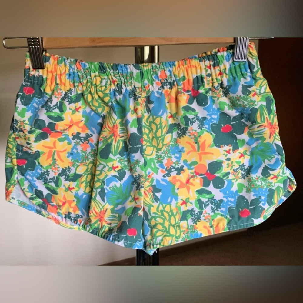Women’s Chubbies Tropical Floral Casual Women’s Shorts With Pockets• Size Medium